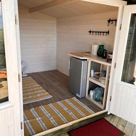 Camping Suure-kuuse Kampingud Otse Jarve Kaldal Valma